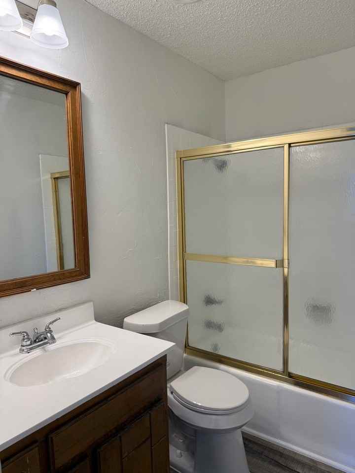 5329 Whitney Ln - Photo 5 of 13