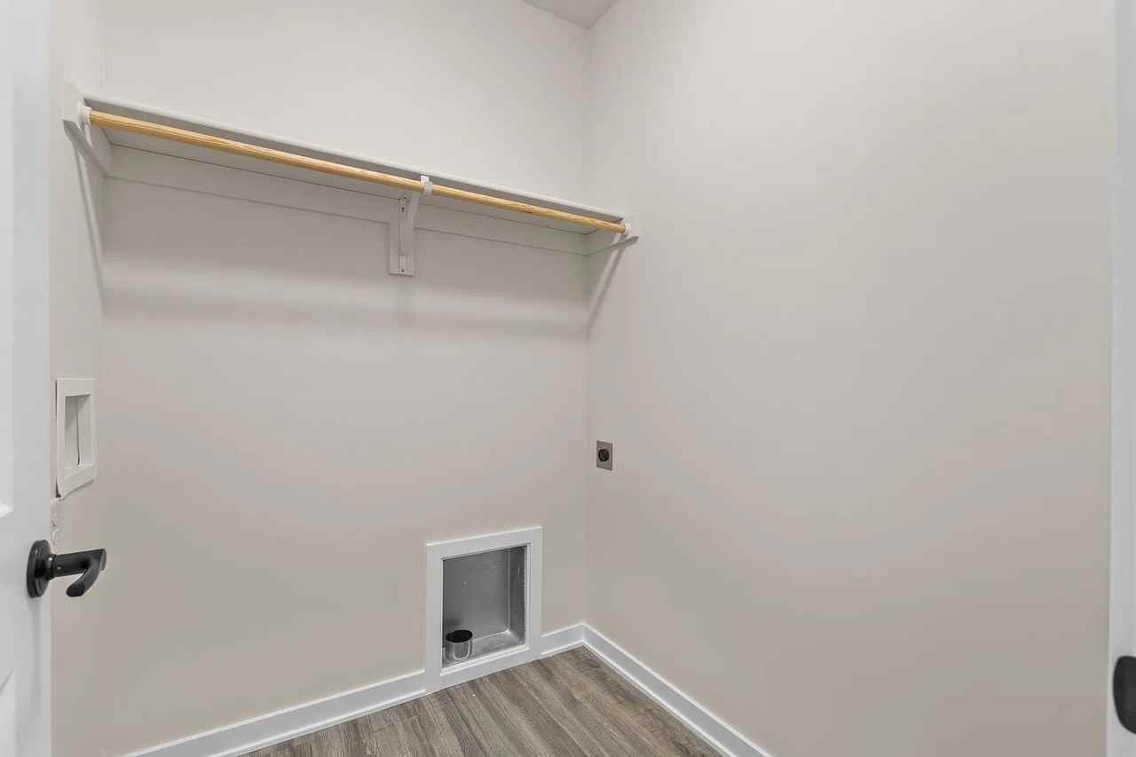7142 N 79th Ct - Photo 7 of 20
