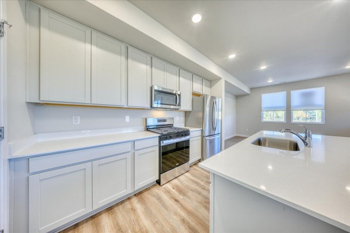 2897 E 103rd Dr - Photo 2 of 17