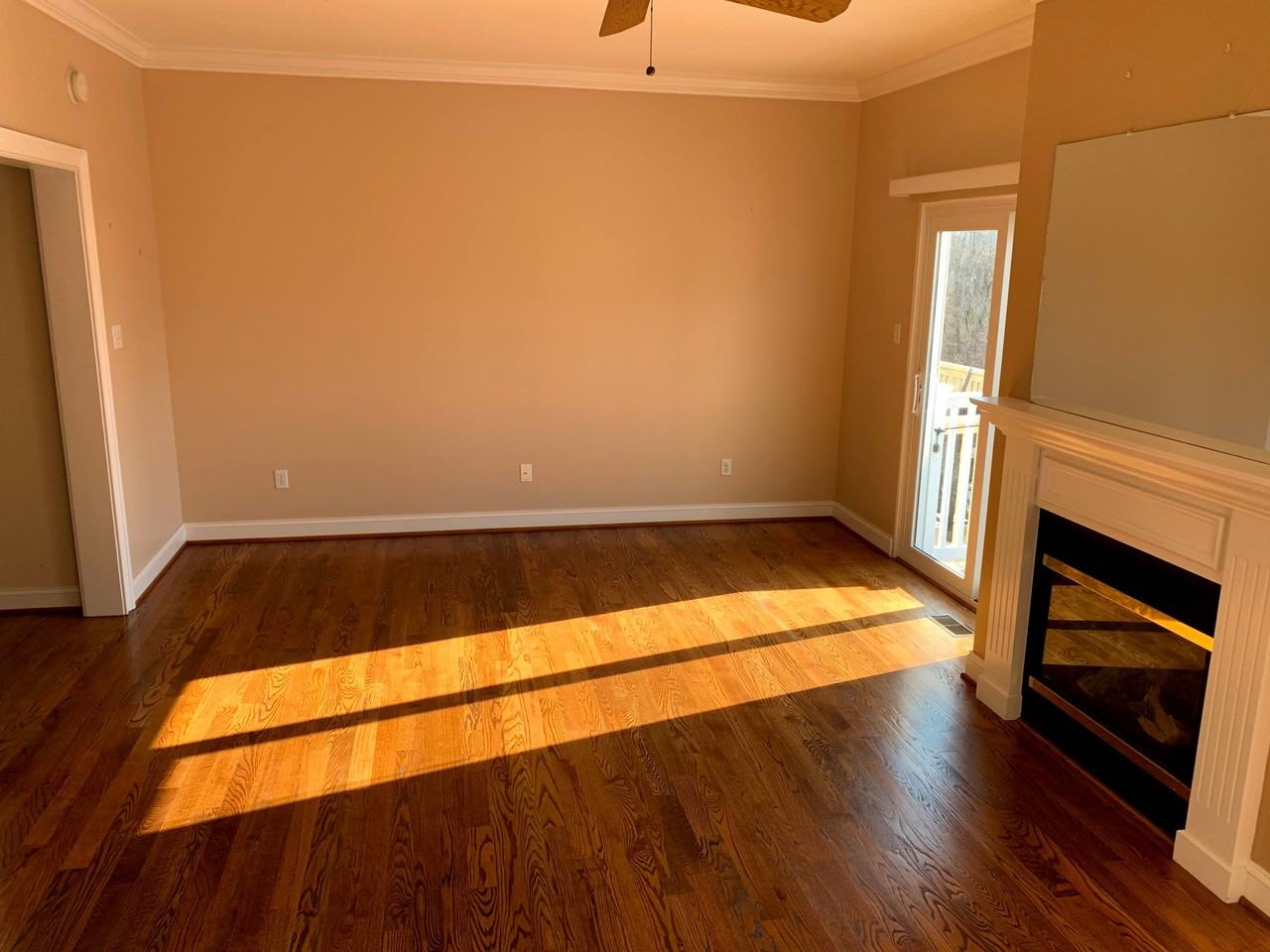 300 E Mulberry St - Photo 2 of 11
