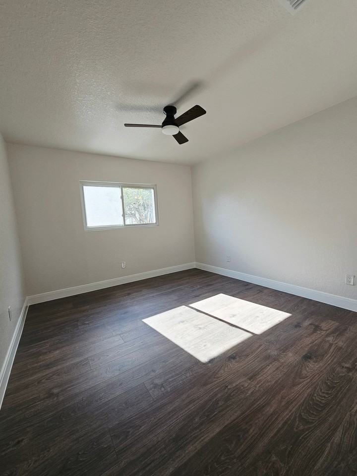 5330 Vista Run Dr - Photo 7 of 13