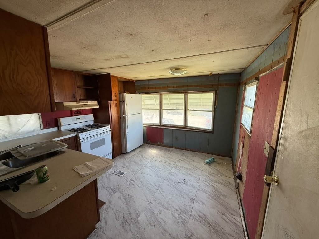 1518 Taki Dr #1543 - Photo 4 of 7