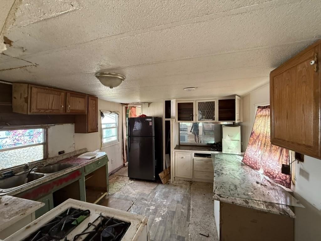 1518 Taki Dr #1518 - Photo 3 of 5