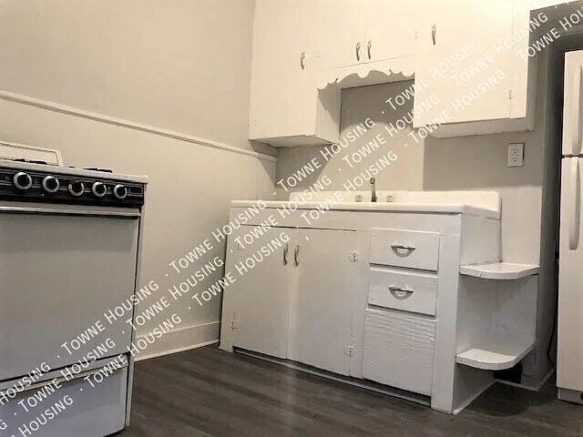 527 Massachusetts Ave - Photo 6 of 10