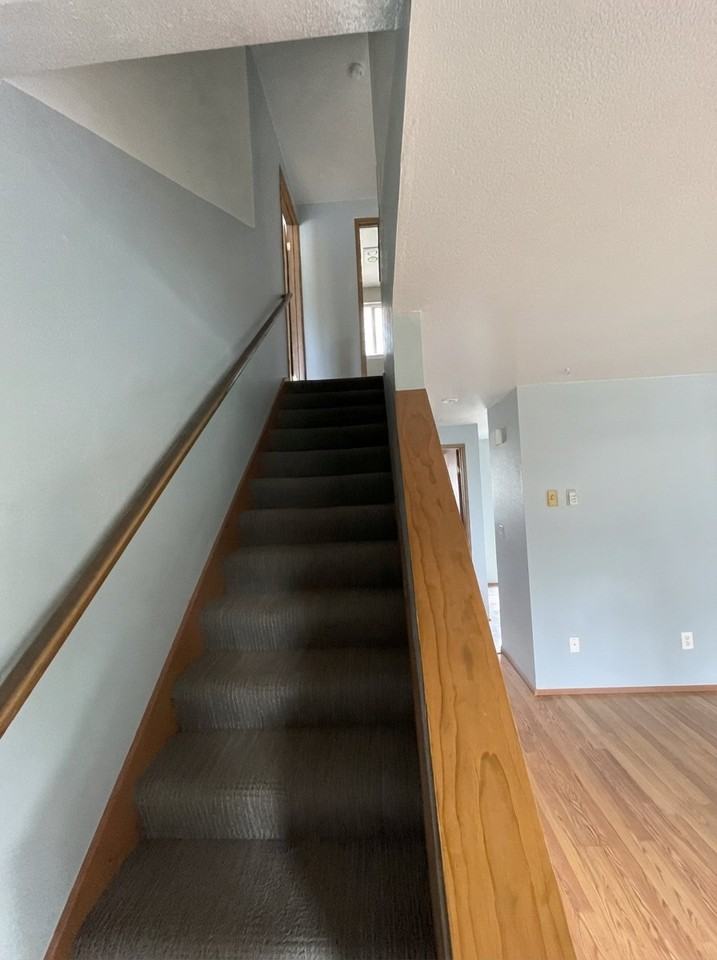 10 7th Ave Se #B - Photo 3 of 19