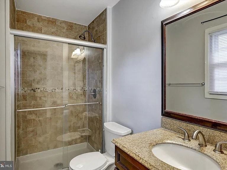 12704 Hoven Ln - Photo 6 of 10