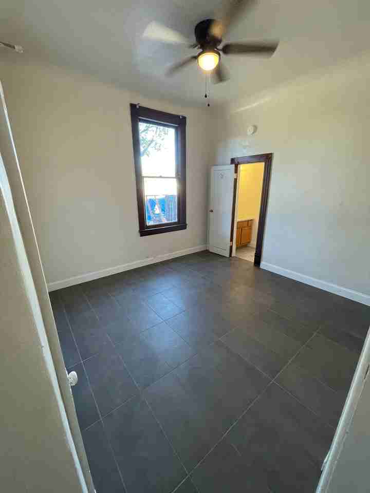 1425 S Garden St #A - Photo 5 of 11