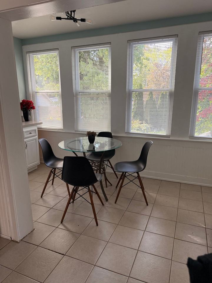 388 Lakeside Ave #2ndFL - Photo 5 of 10