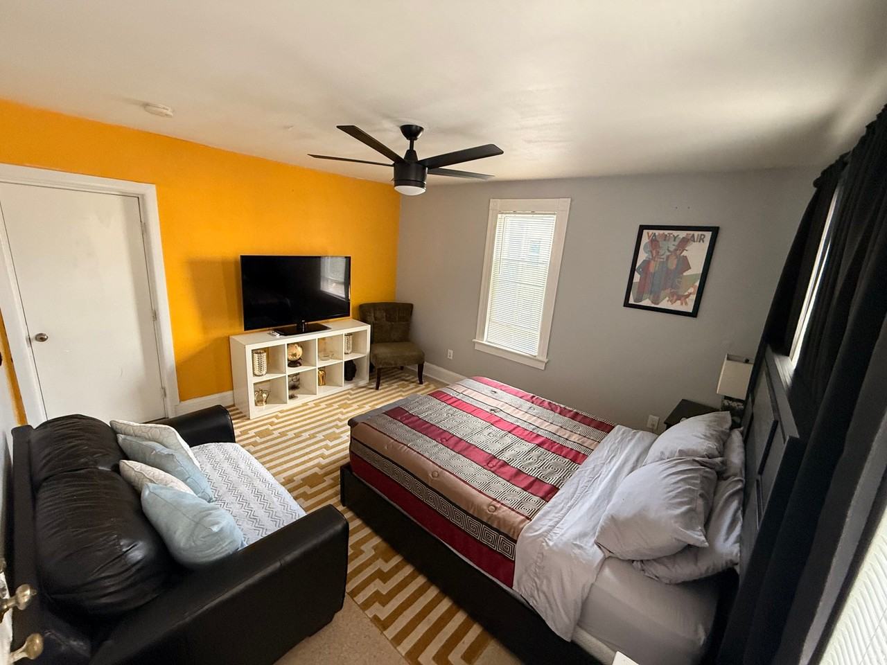 388 Lakeside Ave #2ndFL - Photo 6 of 10