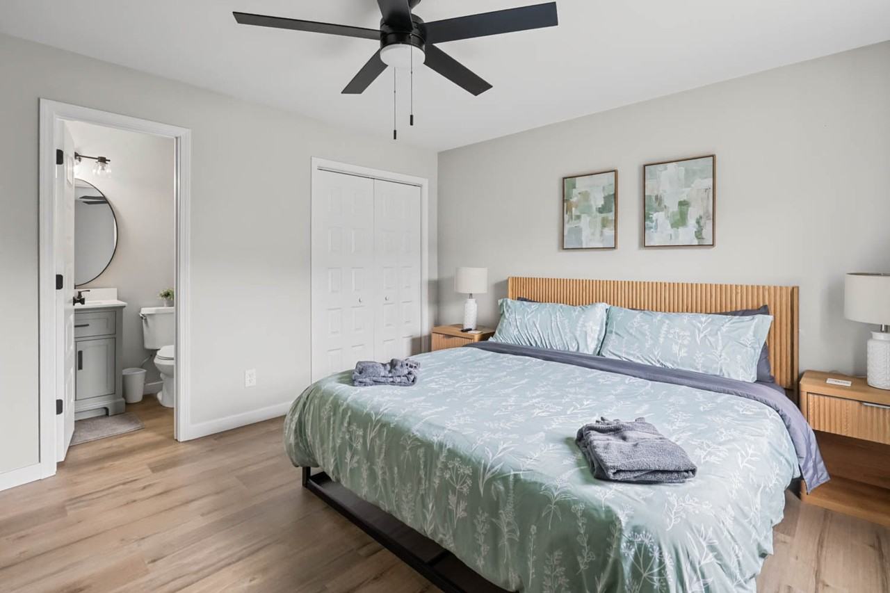195 Landon Ct. NE - Photo 5 of 11