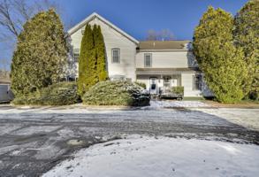 featured image of 5 Brookside Ln