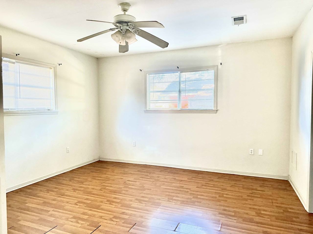 415 Saint Rose Ave #1 - Photo 6 of 12