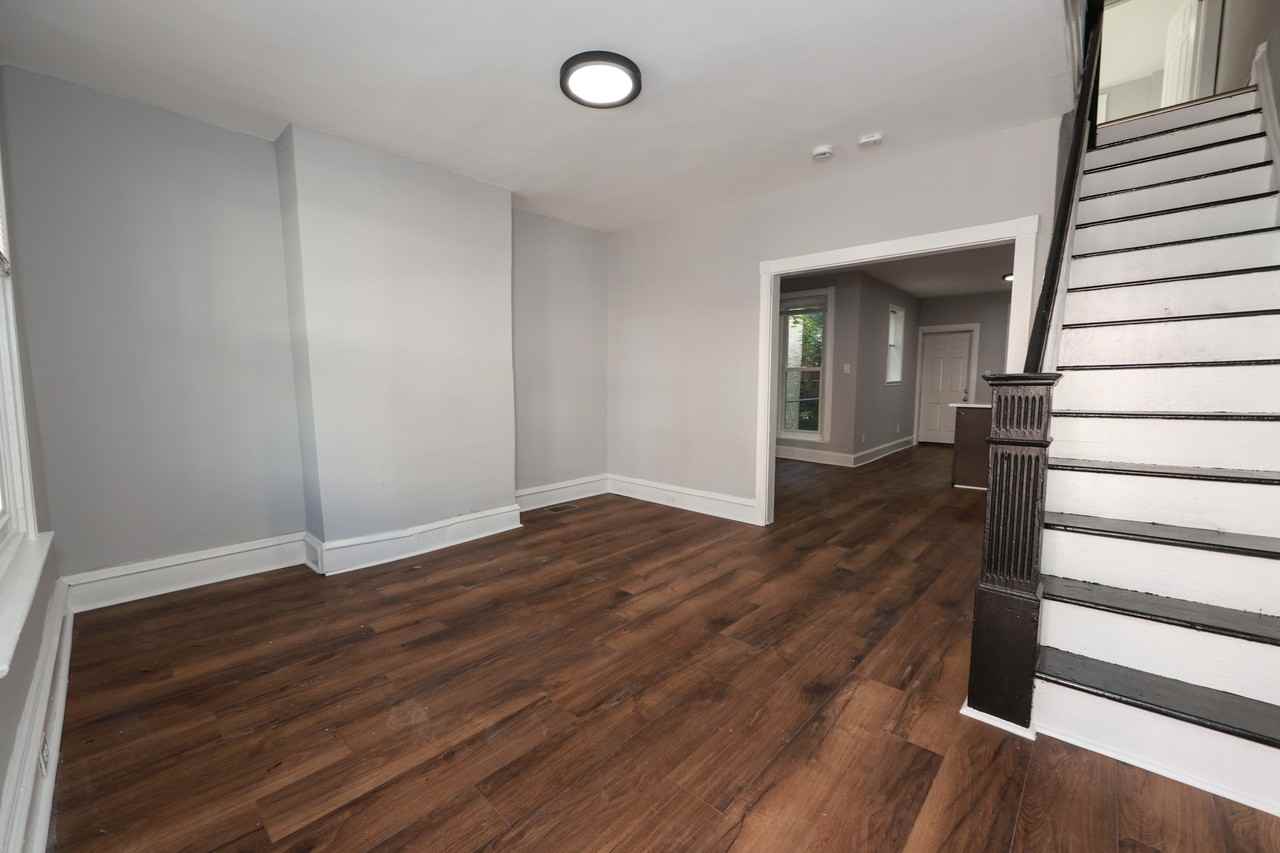 5512 Crowson St #1 - Photo 7 of 13
