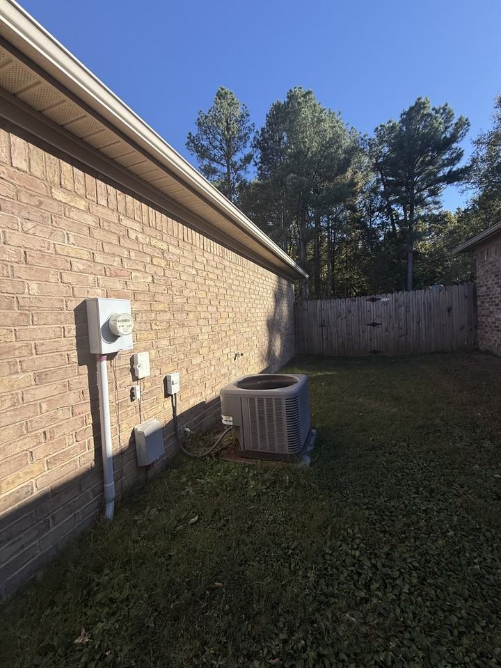1375 Acuff Ln #1 - Photo 5 of 24