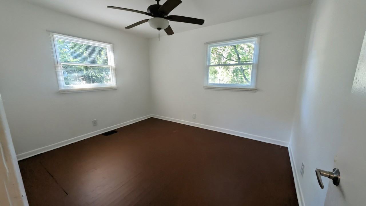 243 Toni Pl Se #1 - Photo 5 of 12