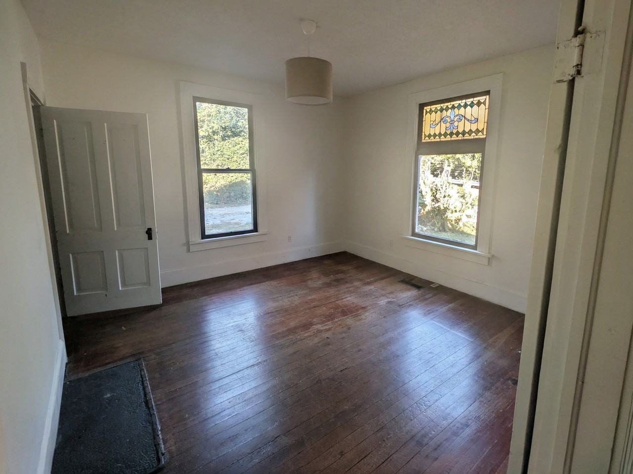 459 Glenwood Ave Se #1 - Photo 3 of 12