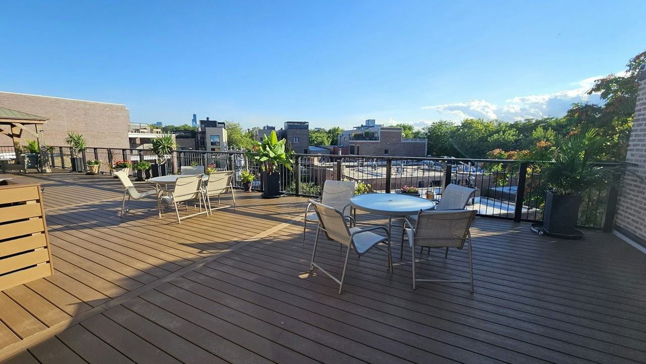 2250 North Lincoln Avenue, Unit 201 - Photo 6 of 17