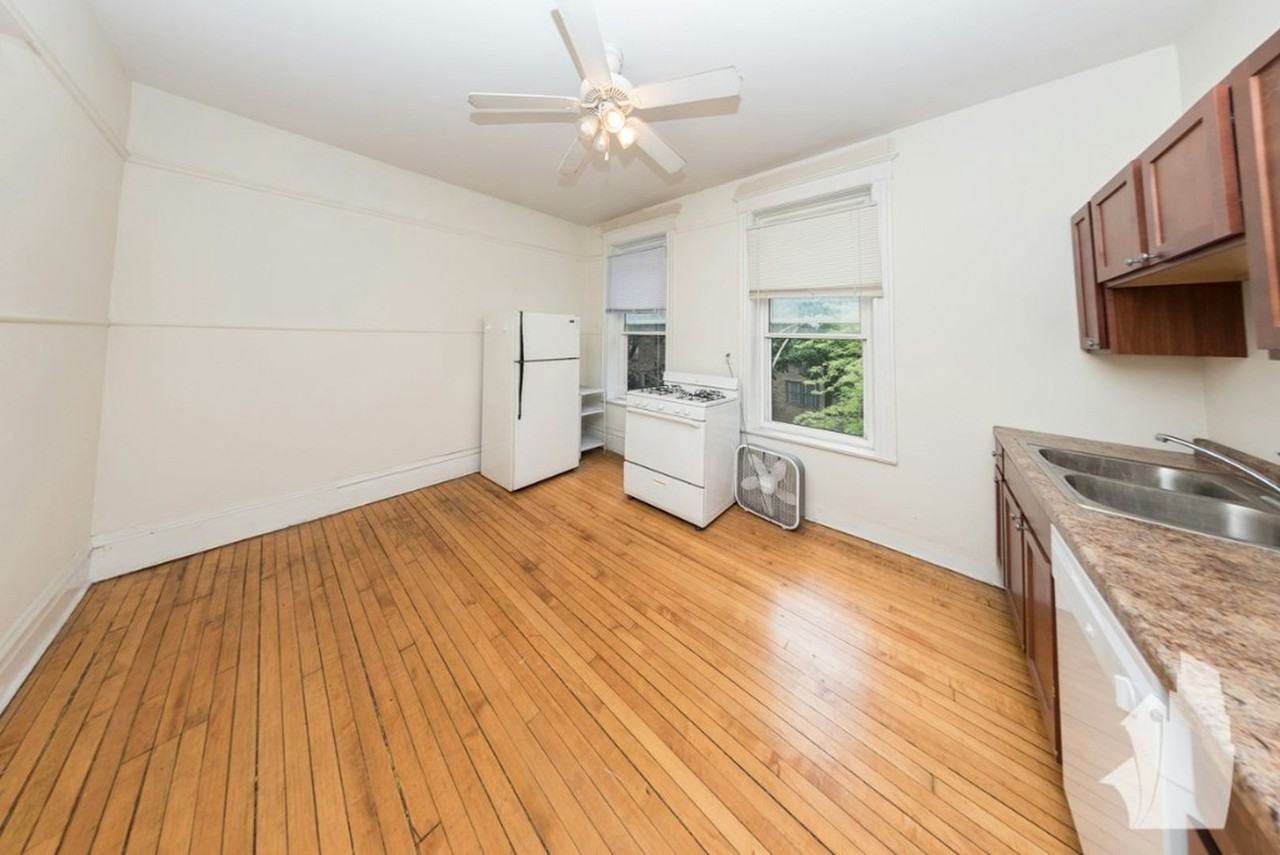 2258 North Southport Avenue, Unit 2 - Photo 4 of 12