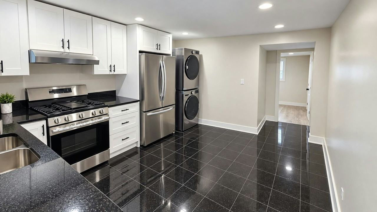 2821 North Campbell Avenue, Unit 2 - Photo 3 of 8