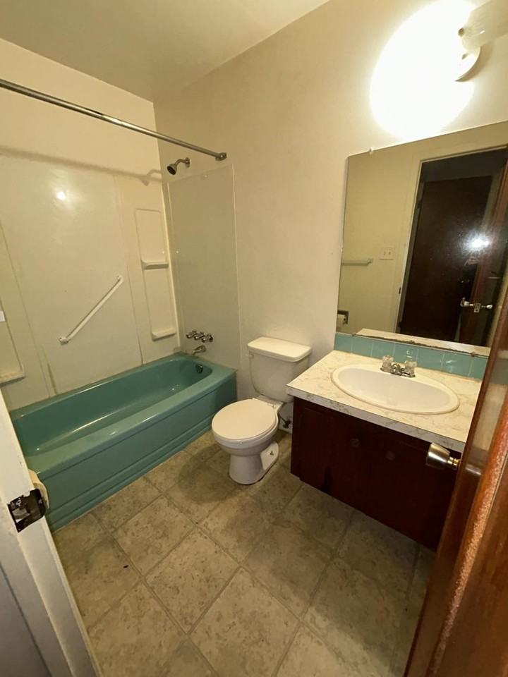 1209 Pasqua St - Photo 4 of 5