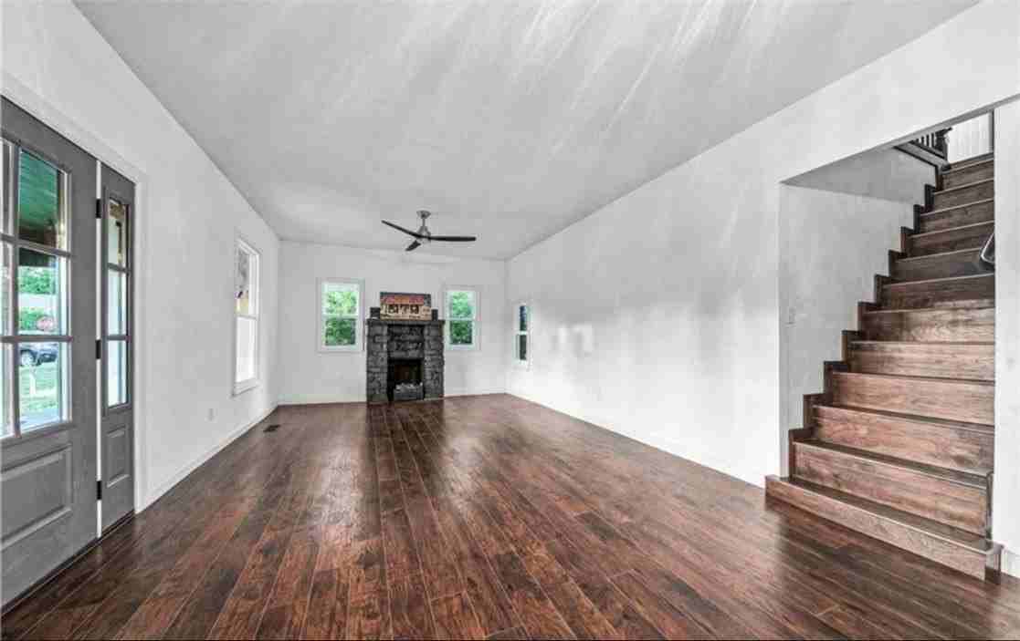 802 N 11th St - Photo 4 of 6