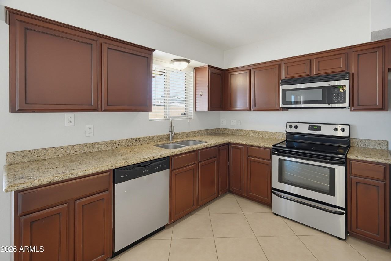 1518 W 5th Pl - Photo 6 of 22