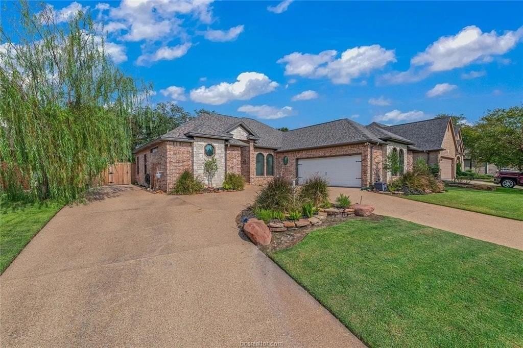 4419 Woodland Ridge Dr - Photo 2 of 40