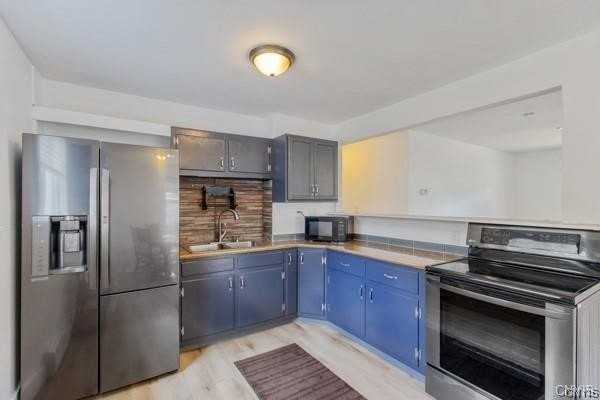 8271 Hamilton Dr - Photo 6 of 23