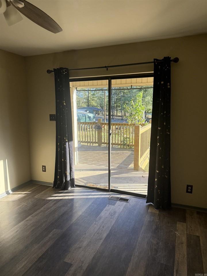 2915 Briarwood Ln - Photo 5 of 8