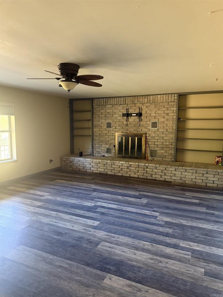 2915 Briarwood Ln - Photo 6 of 8