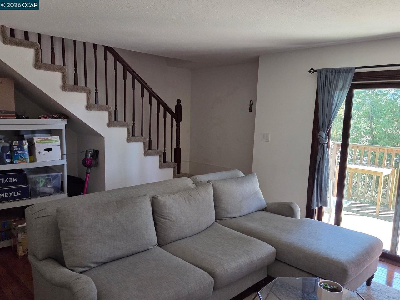 6926 Chambers Dr - Photo 2 of 15