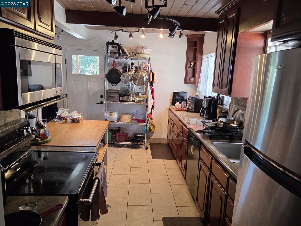 6926 Chambers Dr - Photo 5 of 15