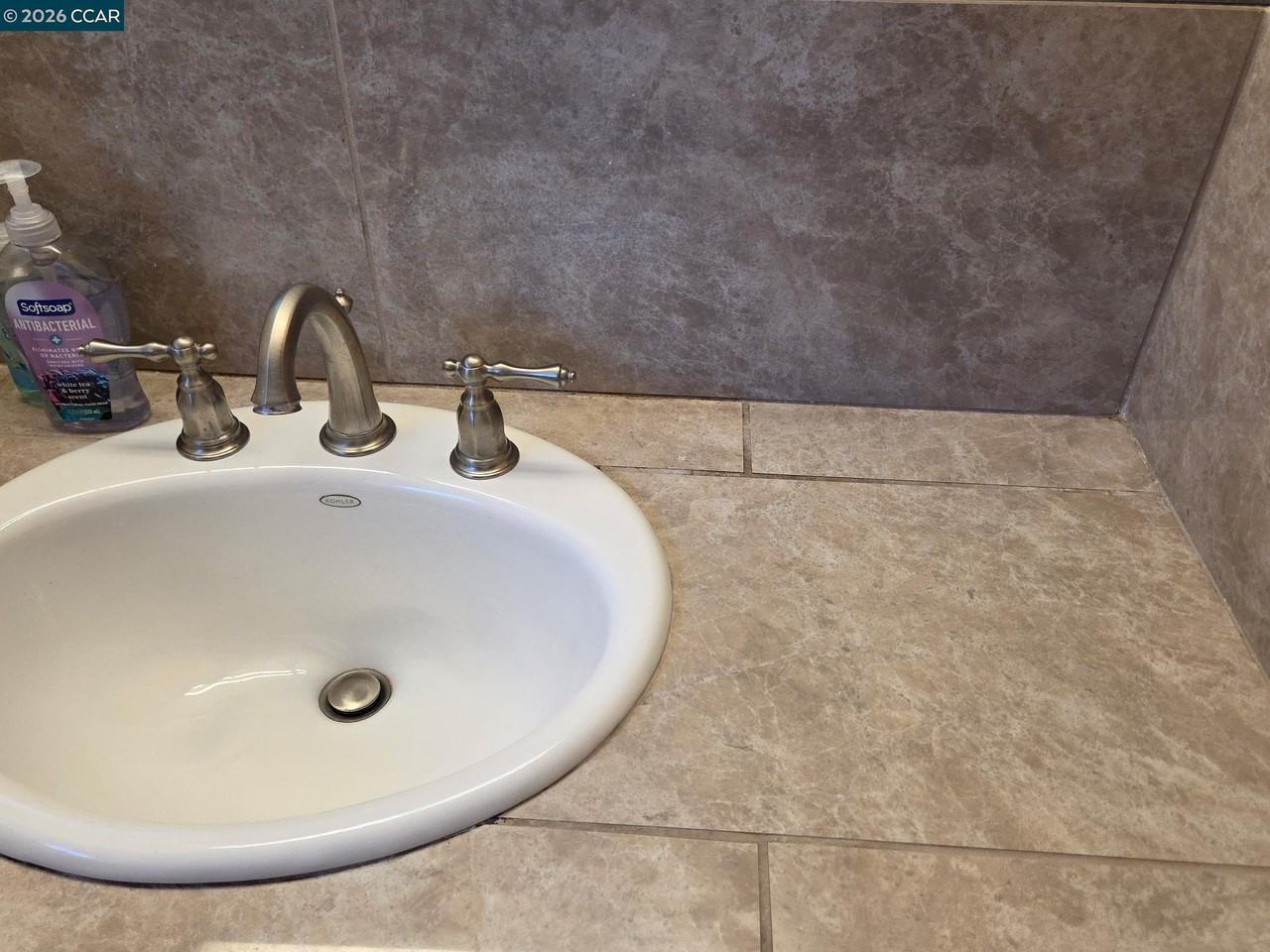 6926 Chambers Dr - Photo 6 of 15