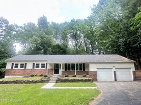 8 N Hill Dr - Photo 1 of 1