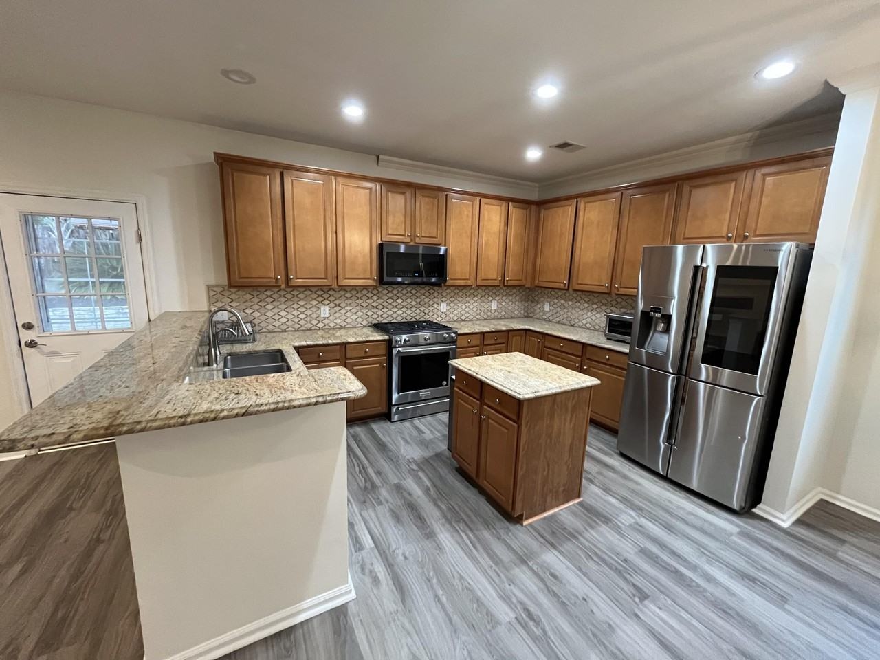3632 Locklear Ln - Photo 7 of 26