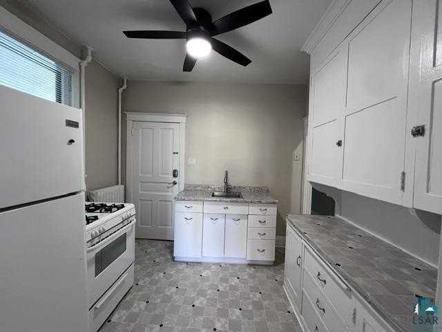 1822 John Ave - Photo 5 of 12
