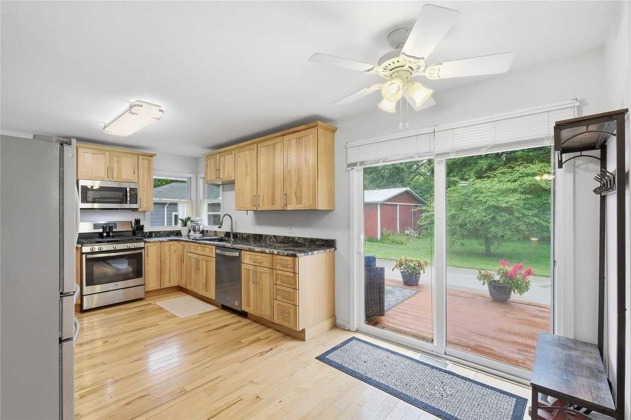 5355 Nw 63rd Pl - Photo 3 of 14