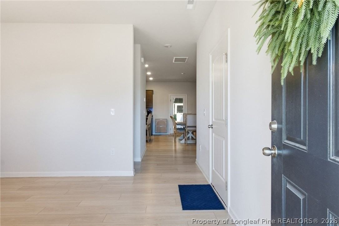 98 Baneberry Pl - Photo 2 of 35