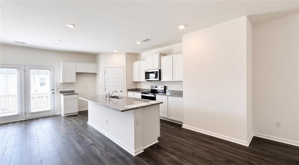 403 Elgin Dr - Photo 3 of 8