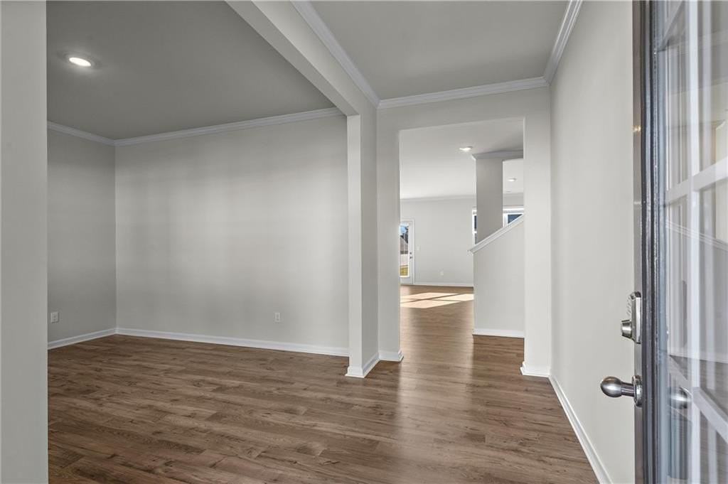 368 Belmont Dr Se - Photo 4 of 31