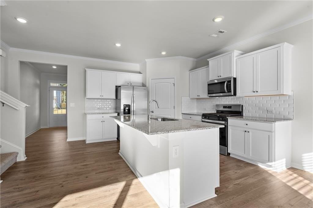 368 Belmont Dr Se - Photo 6 of 31