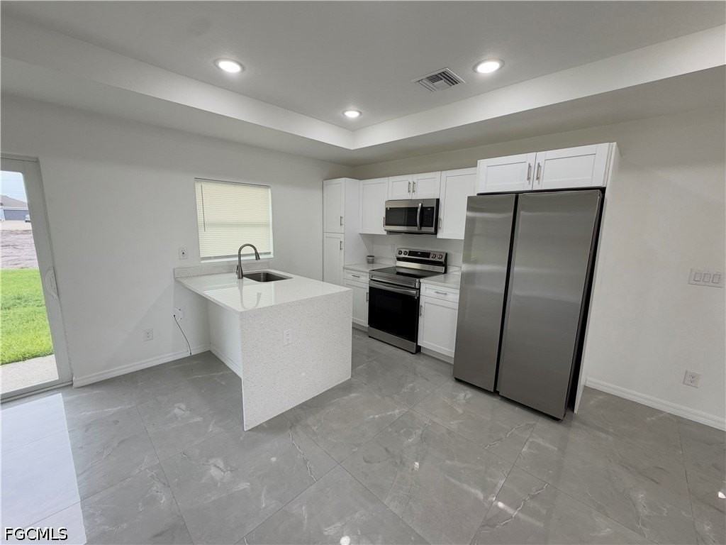 416 Pinehurst Ave - Photo 2 of 12