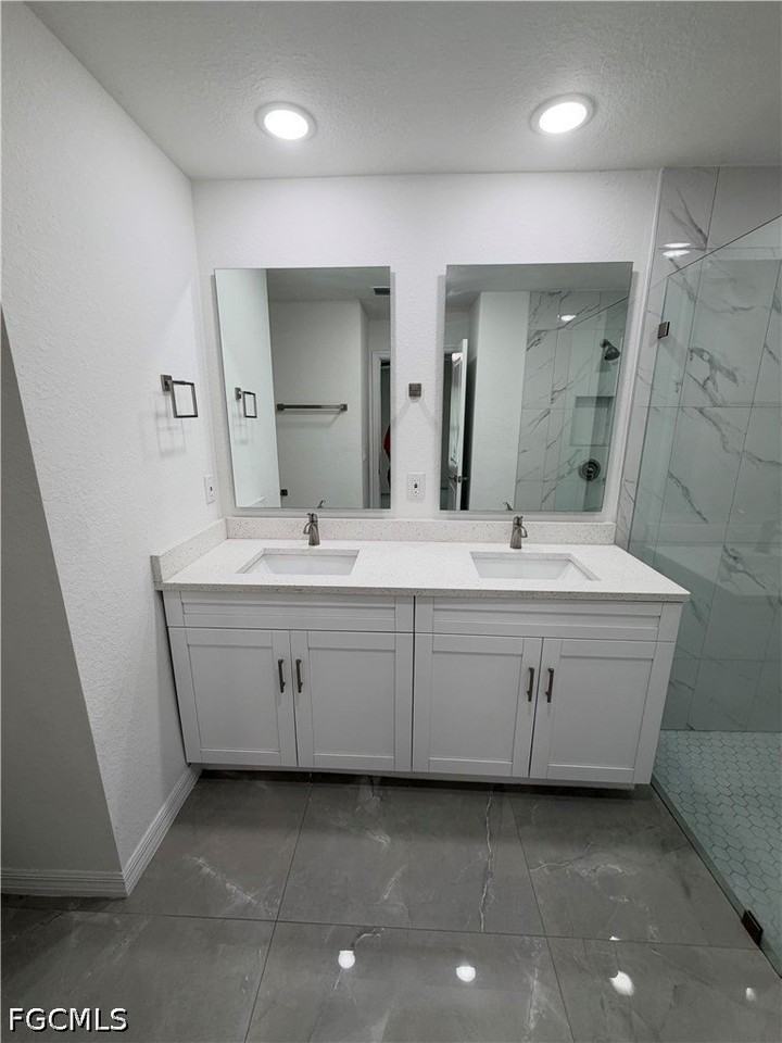 416 Pinehurst Ave - Photo 5 of 12