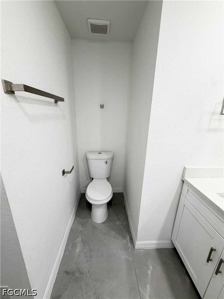 416 Pinehurst Ave - Photo 6 of 12