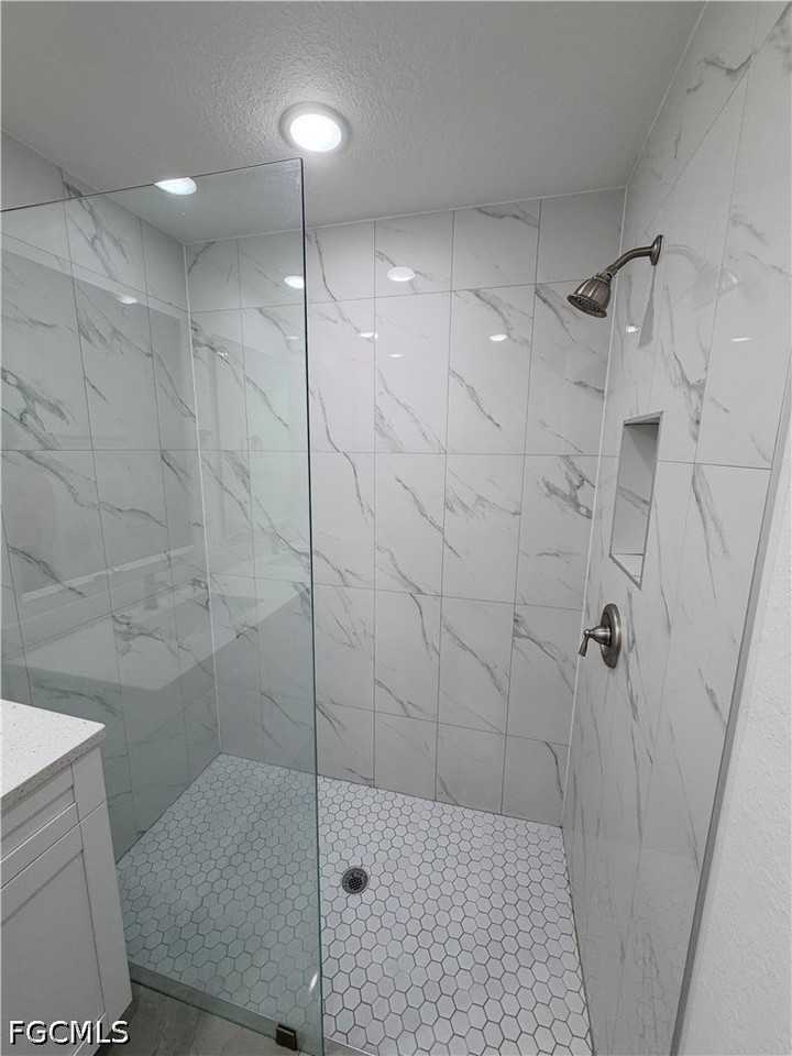 416 Pinehurst Ave - Photo 7 of 12