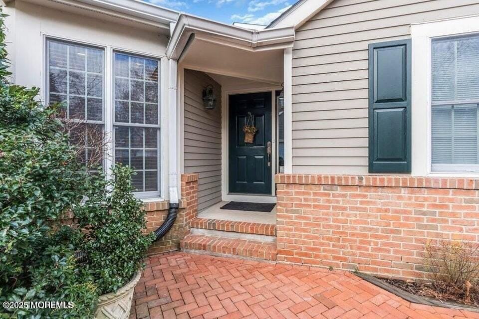 132 Silvermist Ct - Photo 2 of 12