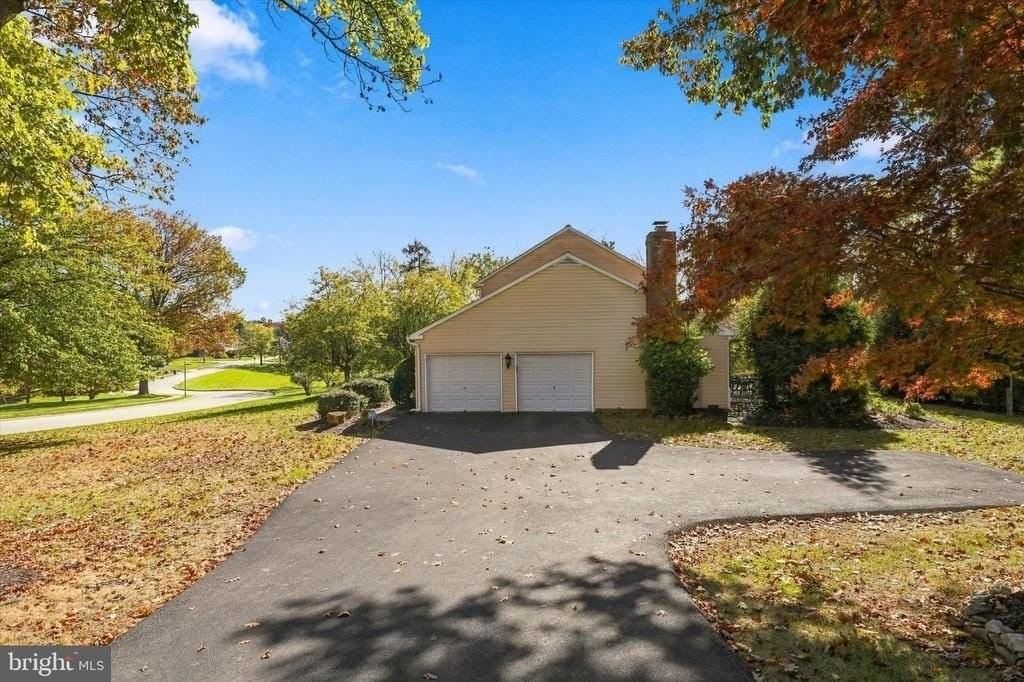 246 Musket Ln - Photo 3 of 49
