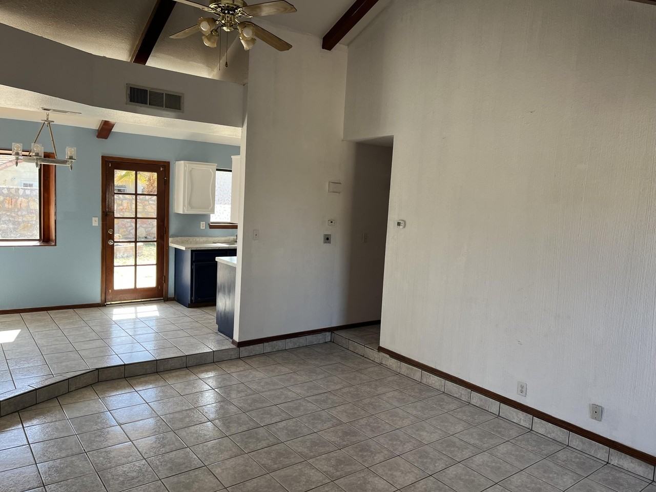 11428 Lake Alice Dr - Photo 2 of 14