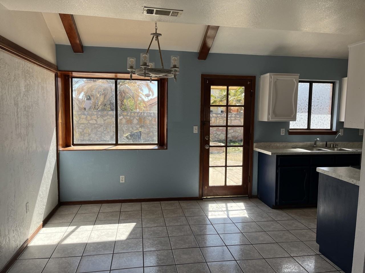 11428 Lake Alice Dr - Photo 3 of 14