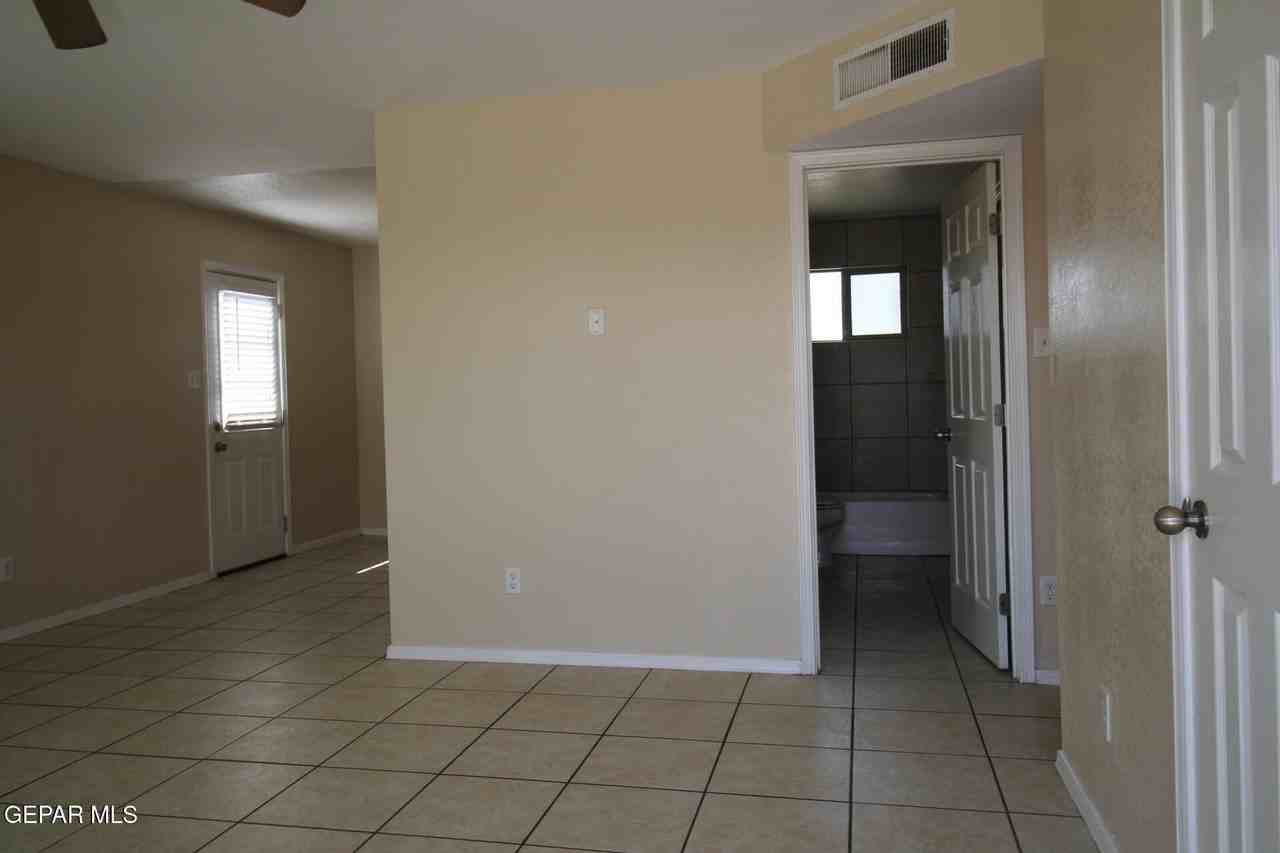 9145 Begonia Pl #B - Photo 3 of 46